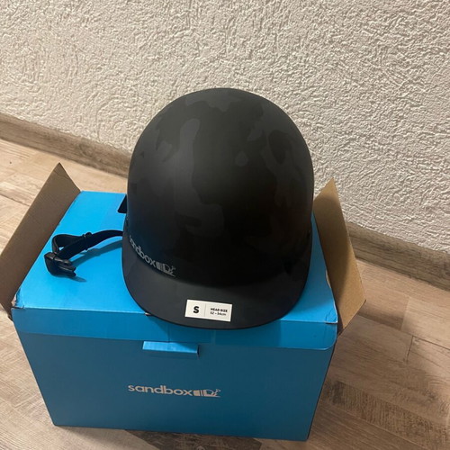 Sandbox ski/snowboard helmet new size S