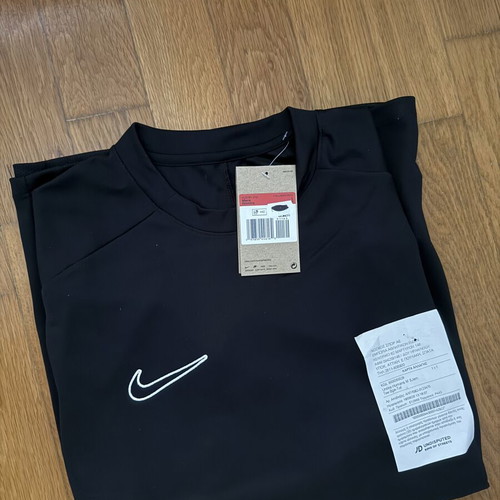 Nike Dry Fit T Shirt brand new, large, black