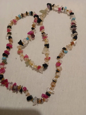 Long multicolor necklace with semi-precious stone chips like new