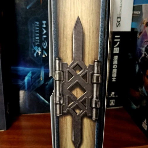 Triangle Strategy Tacticians Limited Edition Nintendo Switch like new, English version