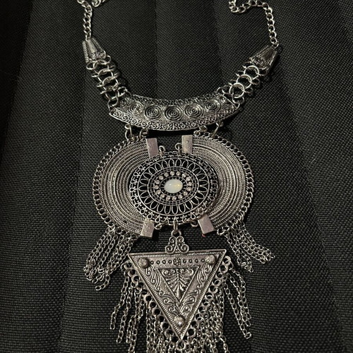 Boho Vintage Statement Necklace Silver with Hanging Elements new