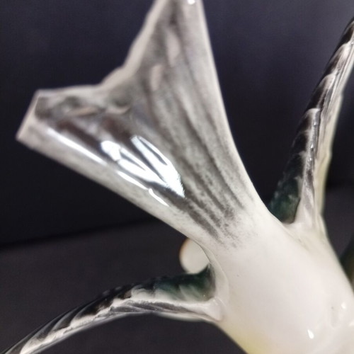 Vintage porcelain figurine "Birds" by Lippelsdorf Porzellan GDR like new