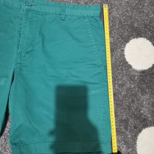 Benetton Bermuda shorts like new, size 50, green