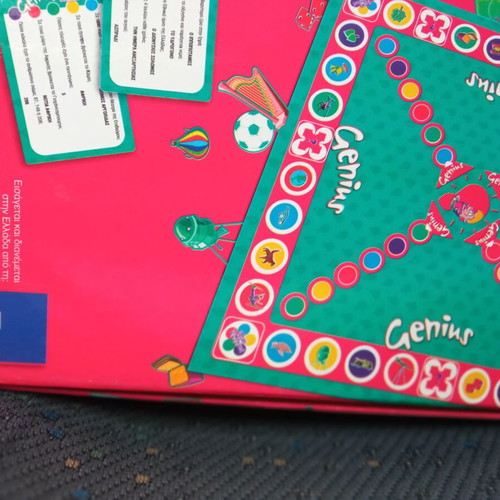 Knowledge board game used 7+