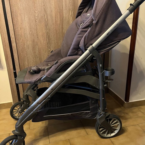 Inglesina Trilogy City stroller system with Isofix base gift, like new
