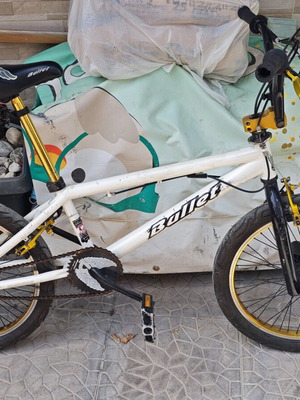 Bullet Bora BMX ποδήλατο σαν καινούργιο, 20 ιντσών, άσπρο, V-δαγκάνες