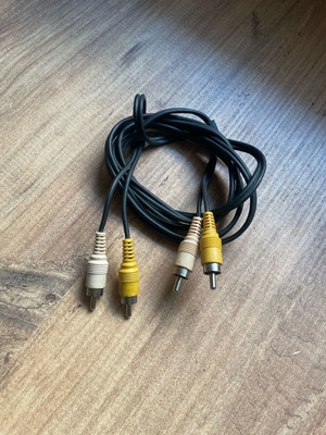 2RC to 2RC cable like new, for computers and audio systems
