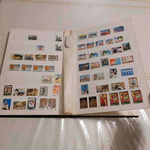 Stamp collection used, 2 albums Greek and foreign