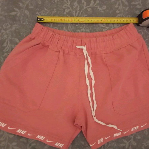 Nike women's pink shorts used, small size