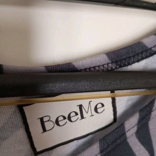 Bee me couture medium dress like new, black and gray