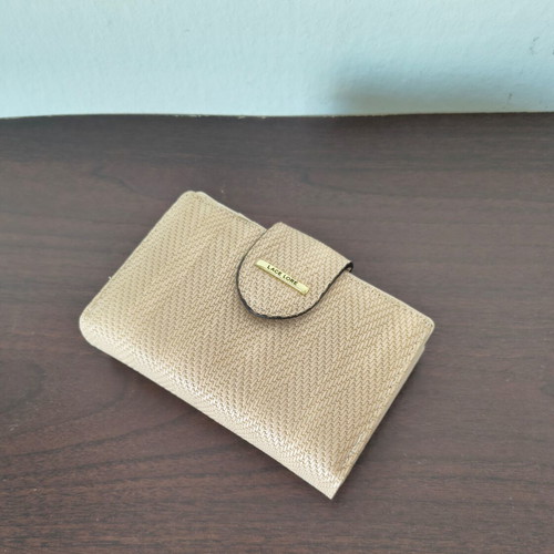 Lace Lore wallet new, beige with embossed texture