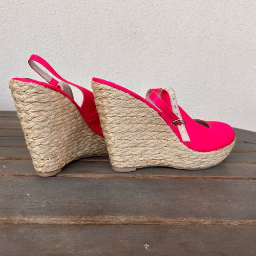 Fuchsia satin platform shoes Sante size 41 like new