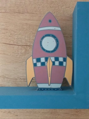 Children's wooden bookend used in very good condition