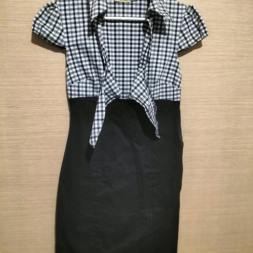 Women's checked dress like new, size S, black and white