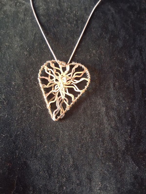 Silver necklace with heart like new, modern style