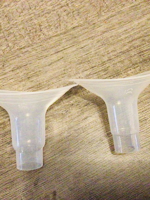 Medela breast pump funnel size 30 like new