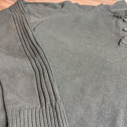 Watson’s men’s sweater khaki with neck buttons, size XL