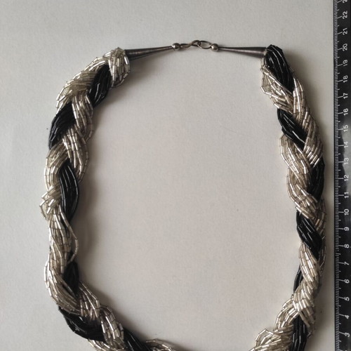 Braided necklace 57 cm like new, black and silver