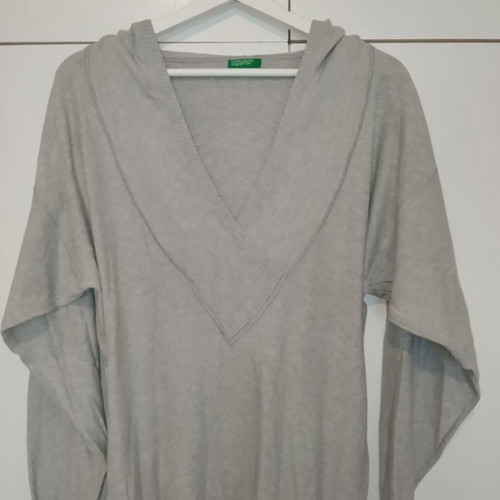 Benetton gray v neck blouse with hood used, size M