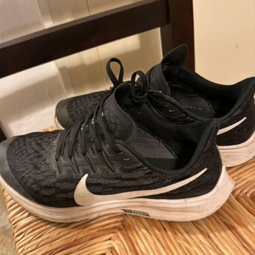 Nike athletic shoes used, size 40, excellent condition