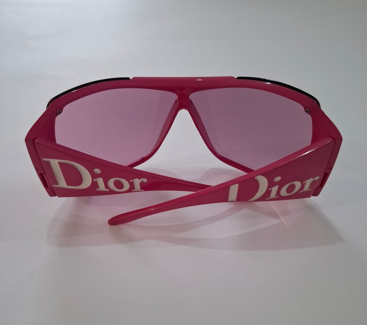 Christian Dior Overshine Pink… - € 550,00 - Vendora.cy