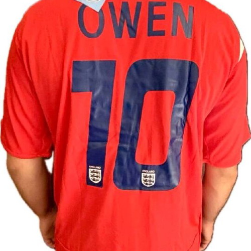 VINTAGE APPEARANCE ENGLAND 2006 No 10 OWEN AWAY RED