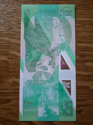 East Caribbean States 5 Dollars 2021 νέα έκδοση πολυμερές QEII Queen Elizabeth 2 P #55 UNC
