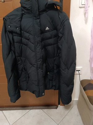 Adidas γυναικείο πουπουλένιο μπουφάν medium μεταχειρισμένο, μαύρο