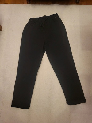 Noobass sweatpants like new, size medium, black
