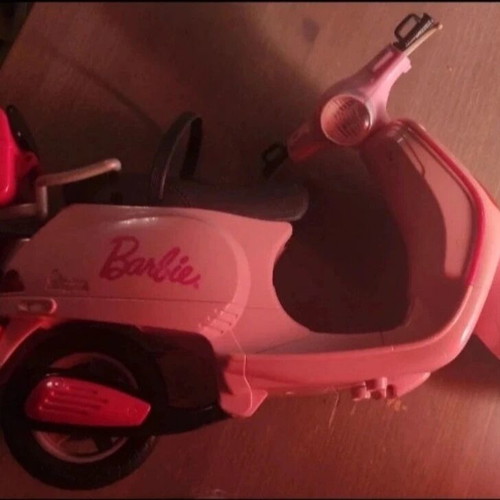 Barbie accessories like new
