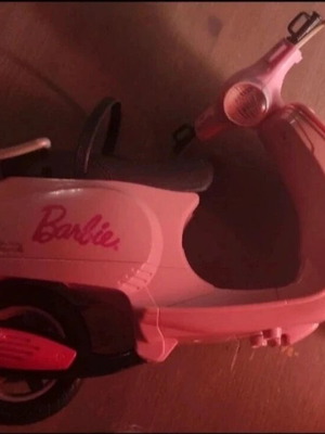 Barbie accessories like new