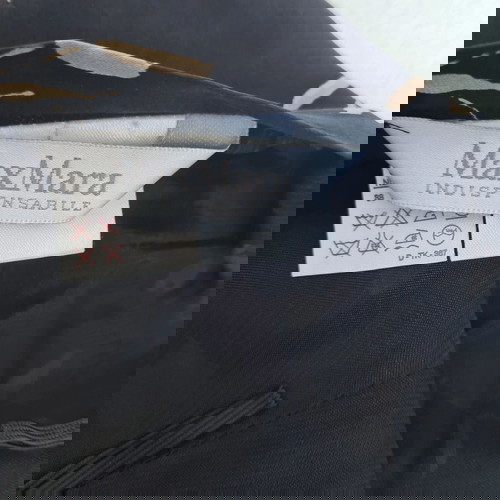 Max Mara long skirt 100% silk size 38 like new, floral