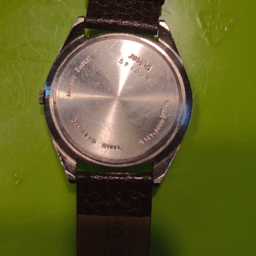 Vintage Pulsar Quartz men's watch with date, Japan