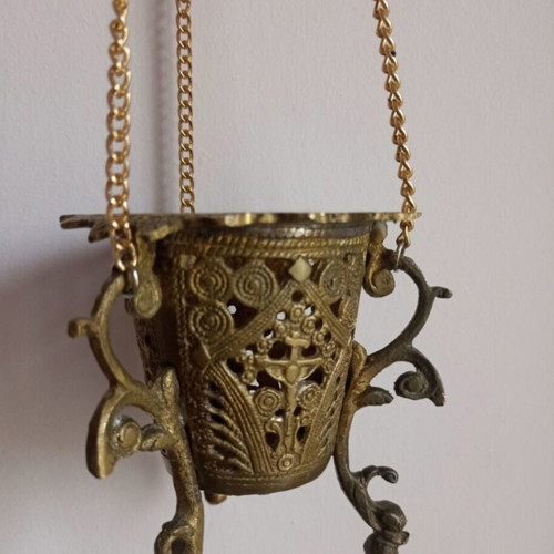 Solid bronze religious incense burner used, height 53 cm, diameter 10 cm