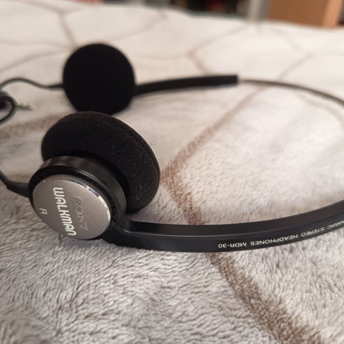 Vintage '80s Sony MDR-30 Dynamic Stereo Headphones