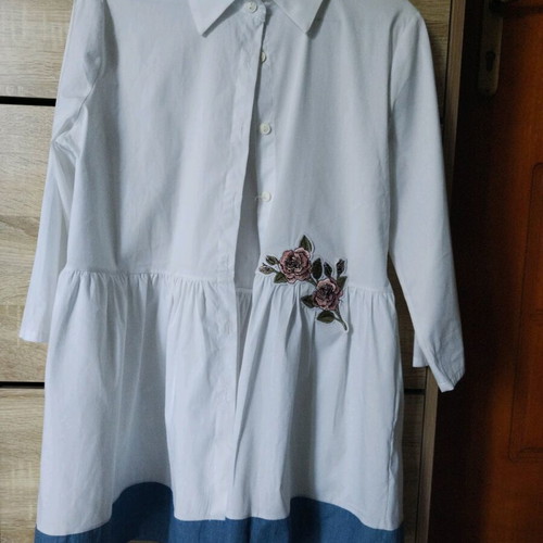 Shirt dress like new with embroidery and denim hem S/M white blue