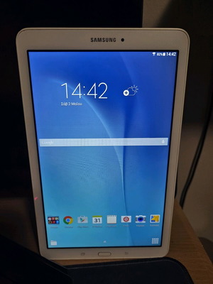 Samsung Galaxy Tab E 9.6" σαν καινούργιο, ιδανικό για e-Reader και κορνίζα
