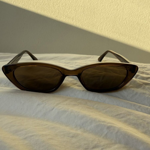 D. Franklin cat eye women's sunglasses, brown