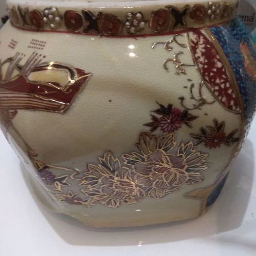 Satsuma bowl used in very good condition