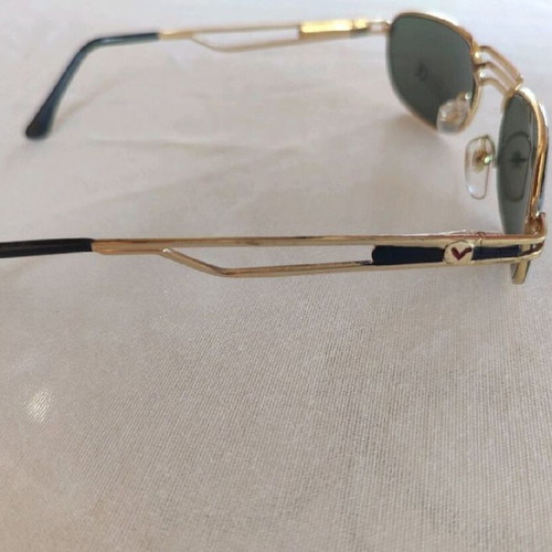 90s Vintage Sunglasses new with UV 400 Protection