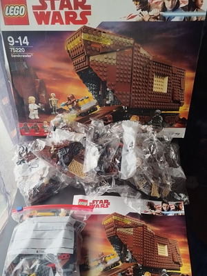 Lego Star Wars Sandcrawler 75220 употребяван, комплект с фигурки