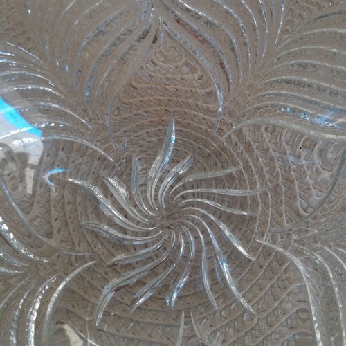 Crystal bowl new for decoration and use