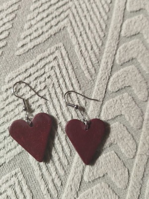Wooden dangling earrings hearts bordeaux like new