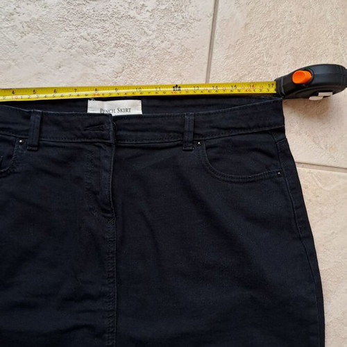 Black denim pencil skirt like new, one size