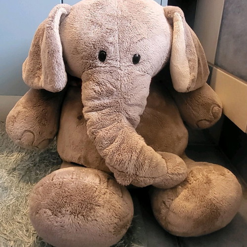 Nici elephant stuffed toy used in very good condition