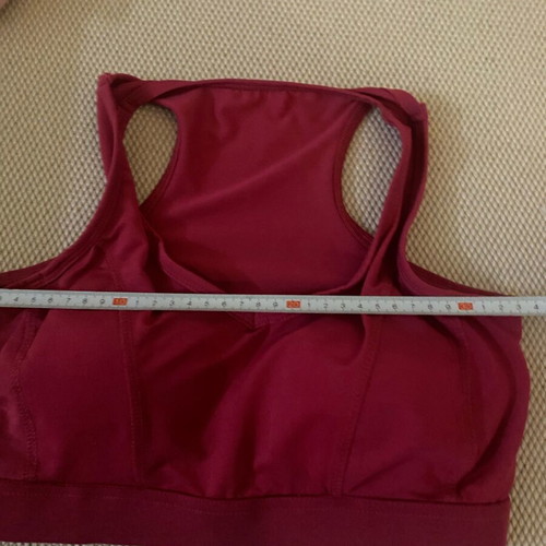 Fuchsia sports bra like new, size S/M