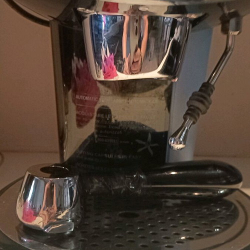 Illy Espresso X7 Black Capsule Coffee Machine like new