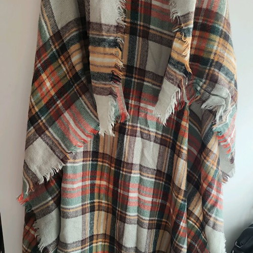 Scarf large square used in excellent condition