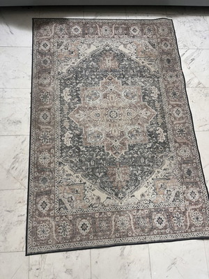 Rug