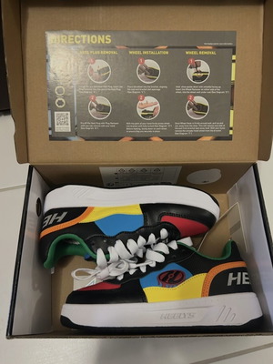 Heelys children's shoes with wheels, size 34